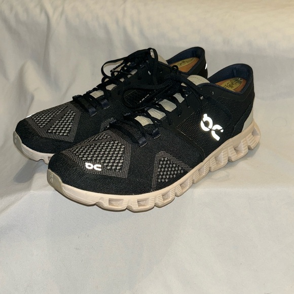 On Running Shoes - ON Running Cloud X Running Shoes